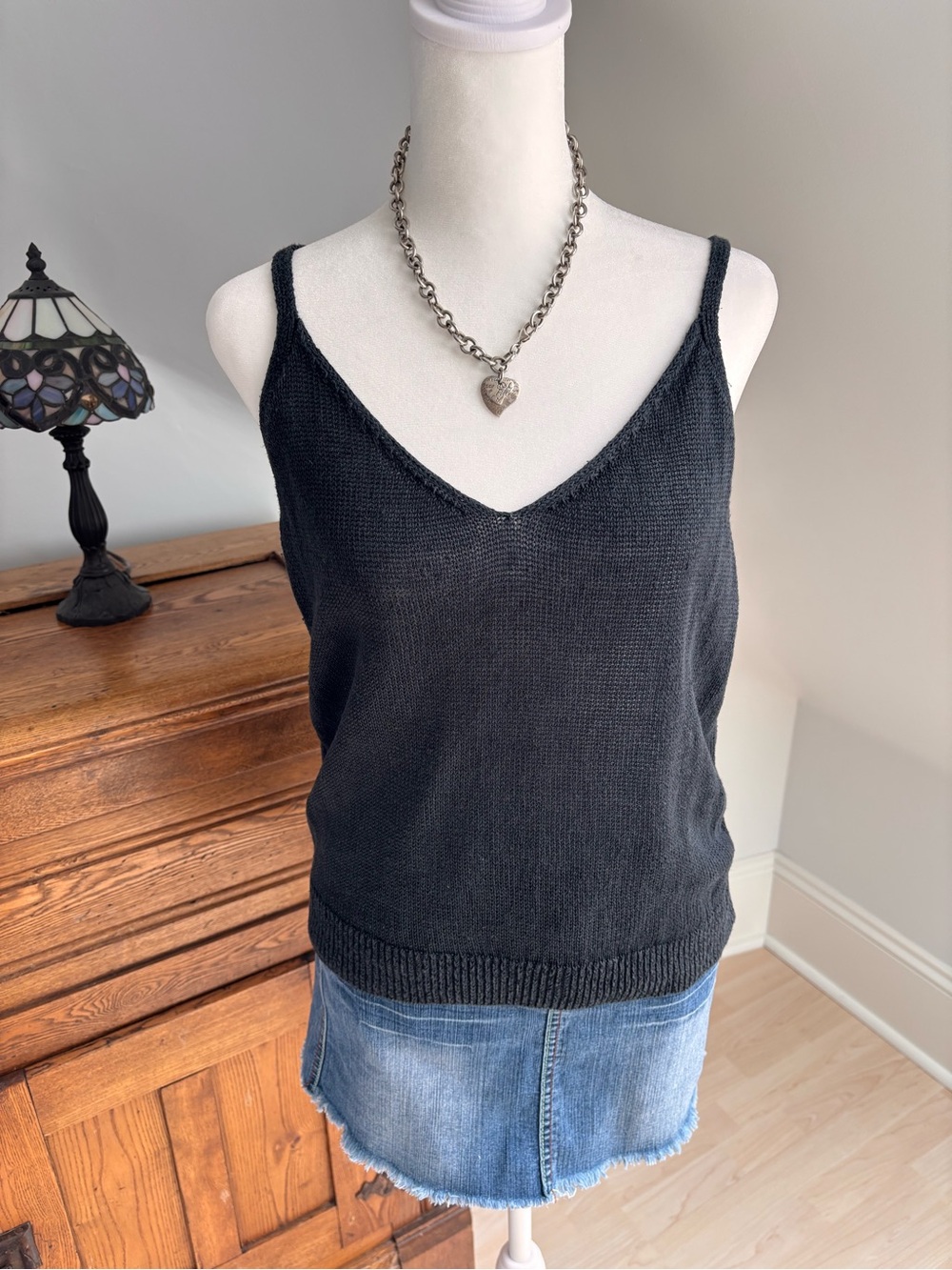 Banana Republic Linen Knit Cami 🖤